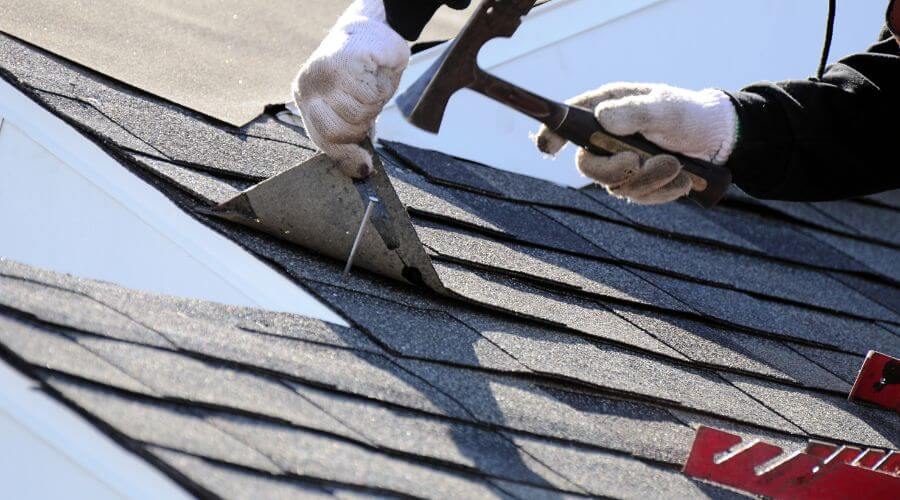 Expert Emergency Roof Repairs services in Willowbrook, IL